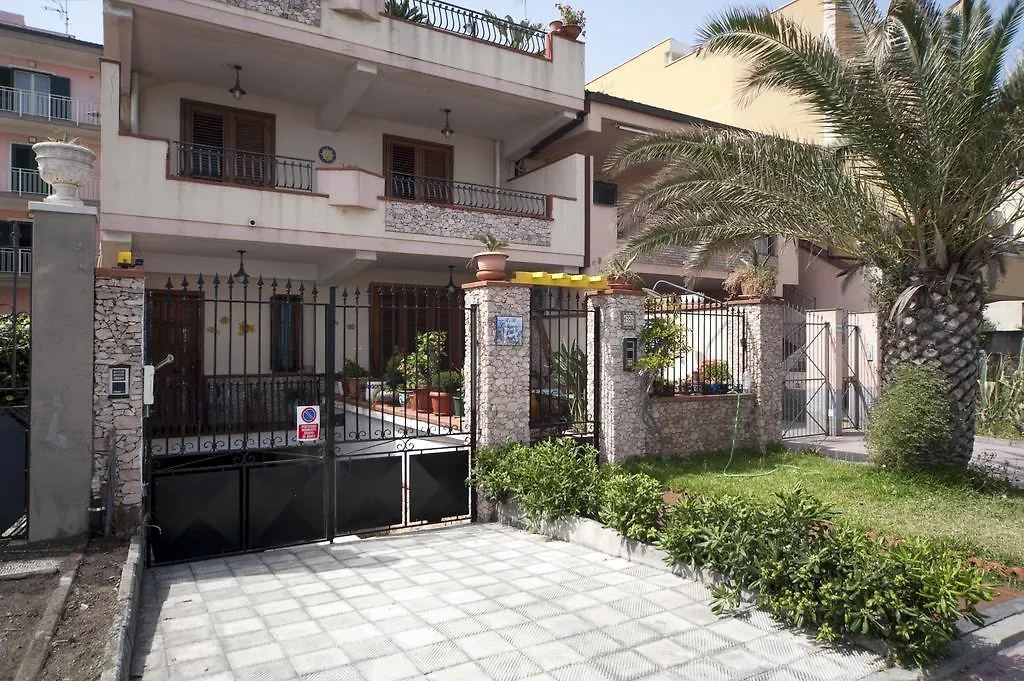 Colapesce Bed & Breakfast Santa Teresa Di Riva 0*,