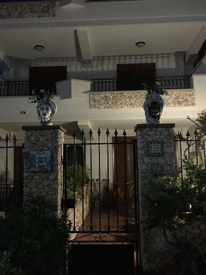 Colapesce Bed & Breakfast Santa Teresa Di Riva Italy